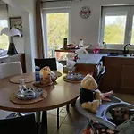 Entier Lea Avec Petit Dejeuner منزل للإقامة Hilsprich