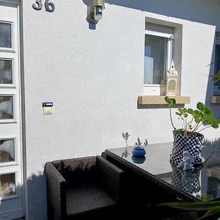 Entier Lea Avec Petit Dejeuner 홈스테이 *