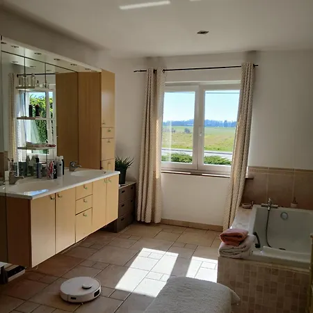 Entier Lea Avec Petit Dejeuner * Hilsprich