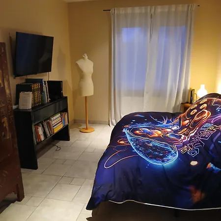 Entier Lea Avec Petit Dejeuner