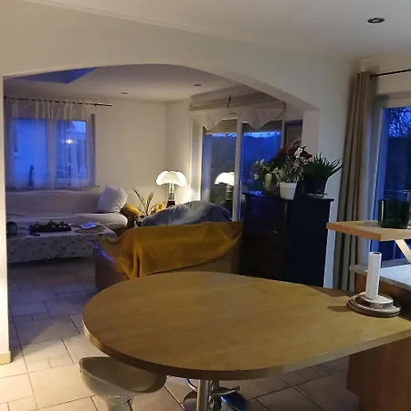 Entier Lea Avec Petit Dejeuner Hilsprich