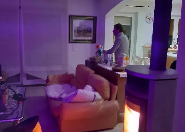 Entier Lea Avec Petit Dejeuner Δωμάτια σε οικογενειακή κατοικία Hilsprich