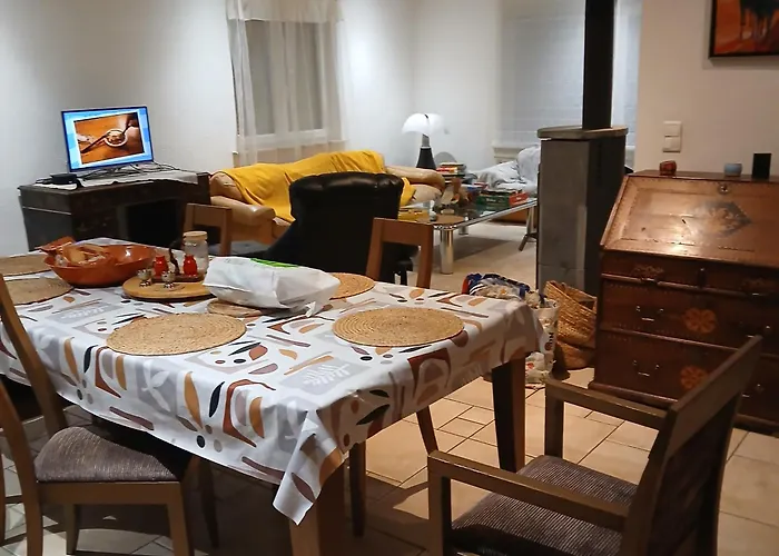 Entier Lea Avec Petit Dejeuner Ubytování v soukromí Hilsprich